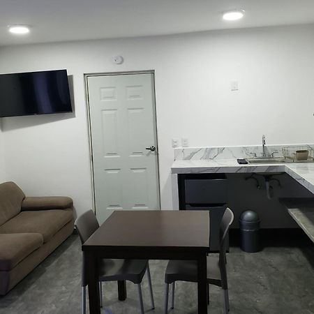 Casa Aura - King Suite With Kitchen And Balcony - 1St Floor Исла Мухерес Екстериор снимка